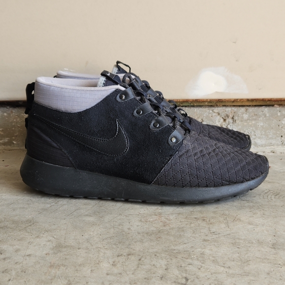 Nike Men's Roshe Run Sneaker Size 10.5 - Picture 6 of 11